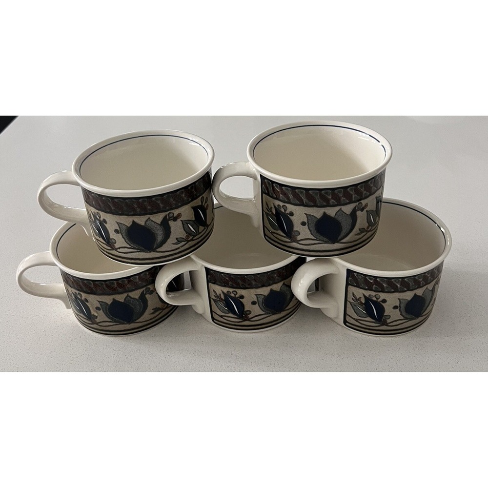 Mikasa Intaglio Arabella Tulip Design 8 oz. Flat Coffee Cups Tea Mugs Set of 5